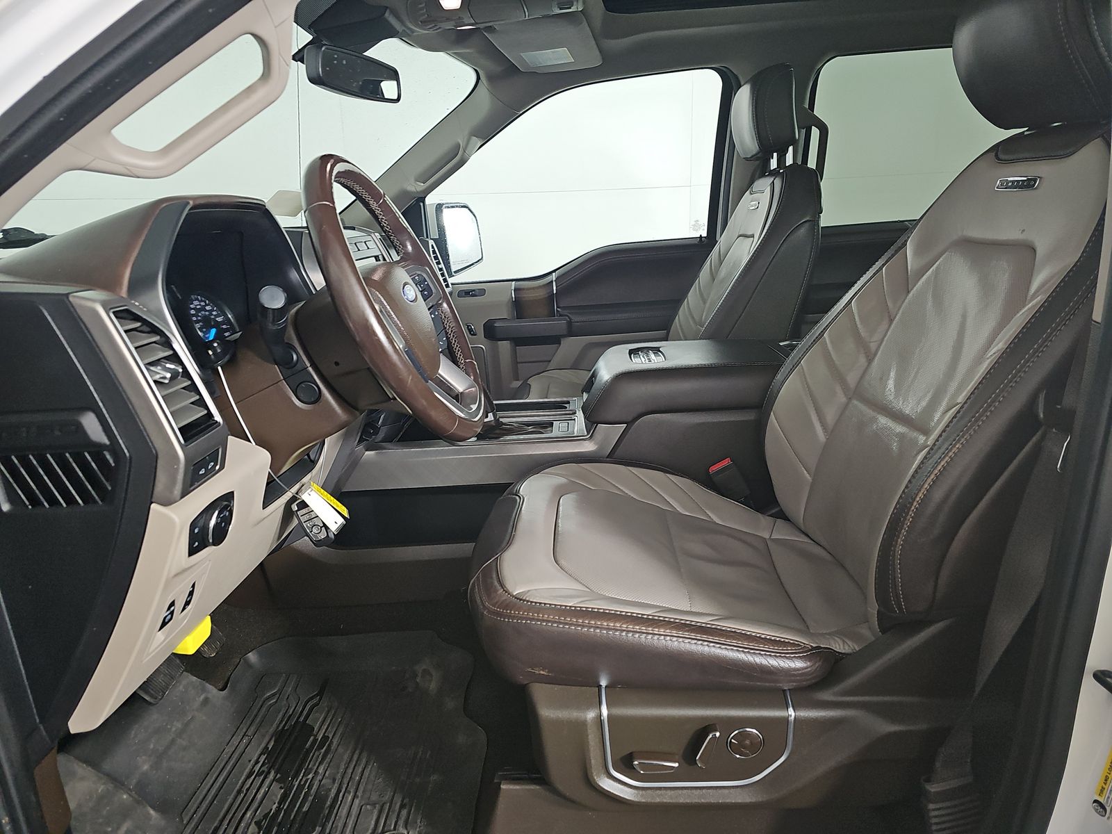 FORD F-150 - 8
