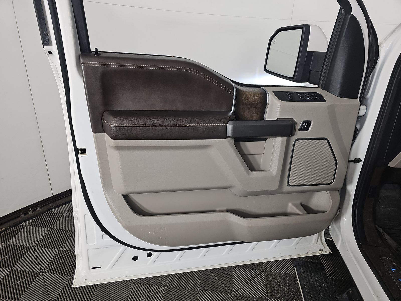 FORD F-150 - 10