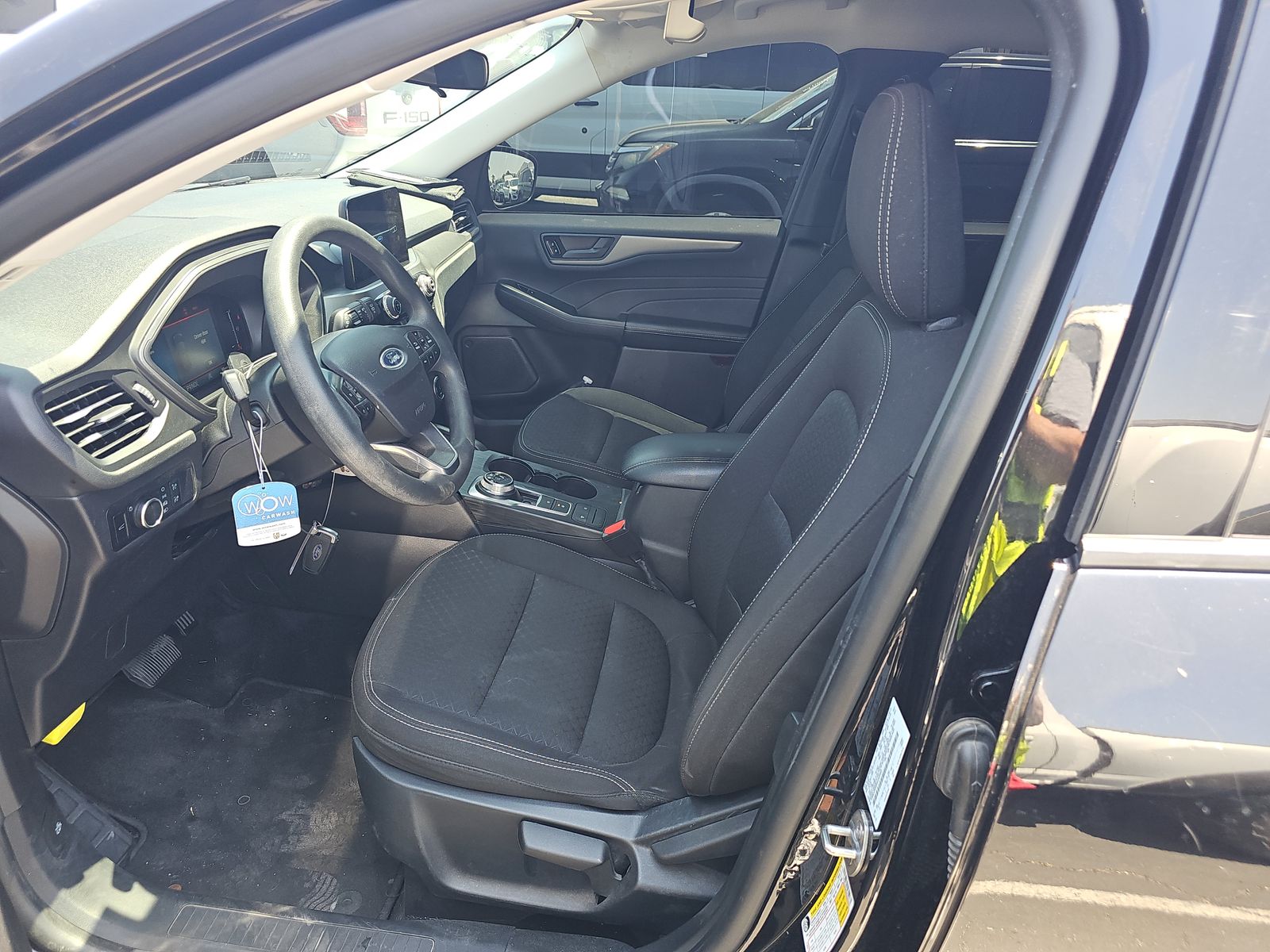 FORD ESCAPE - 8