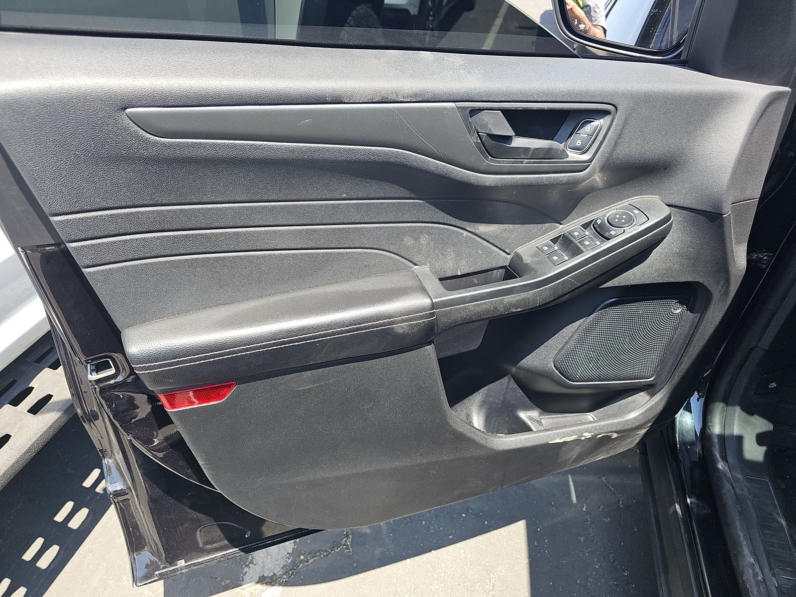 FORD ESCAPE - 10