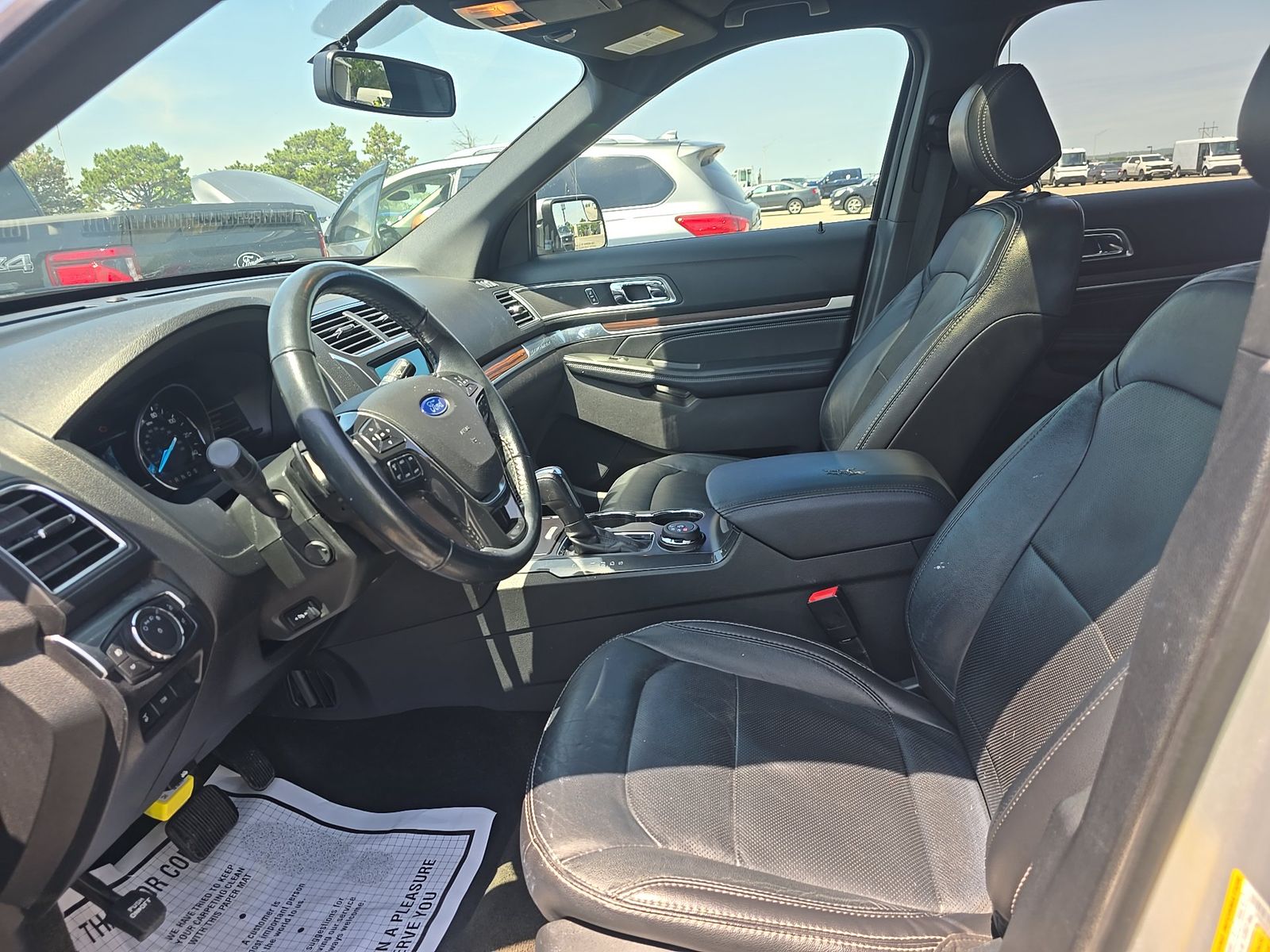 FORD EXPLORER - 8