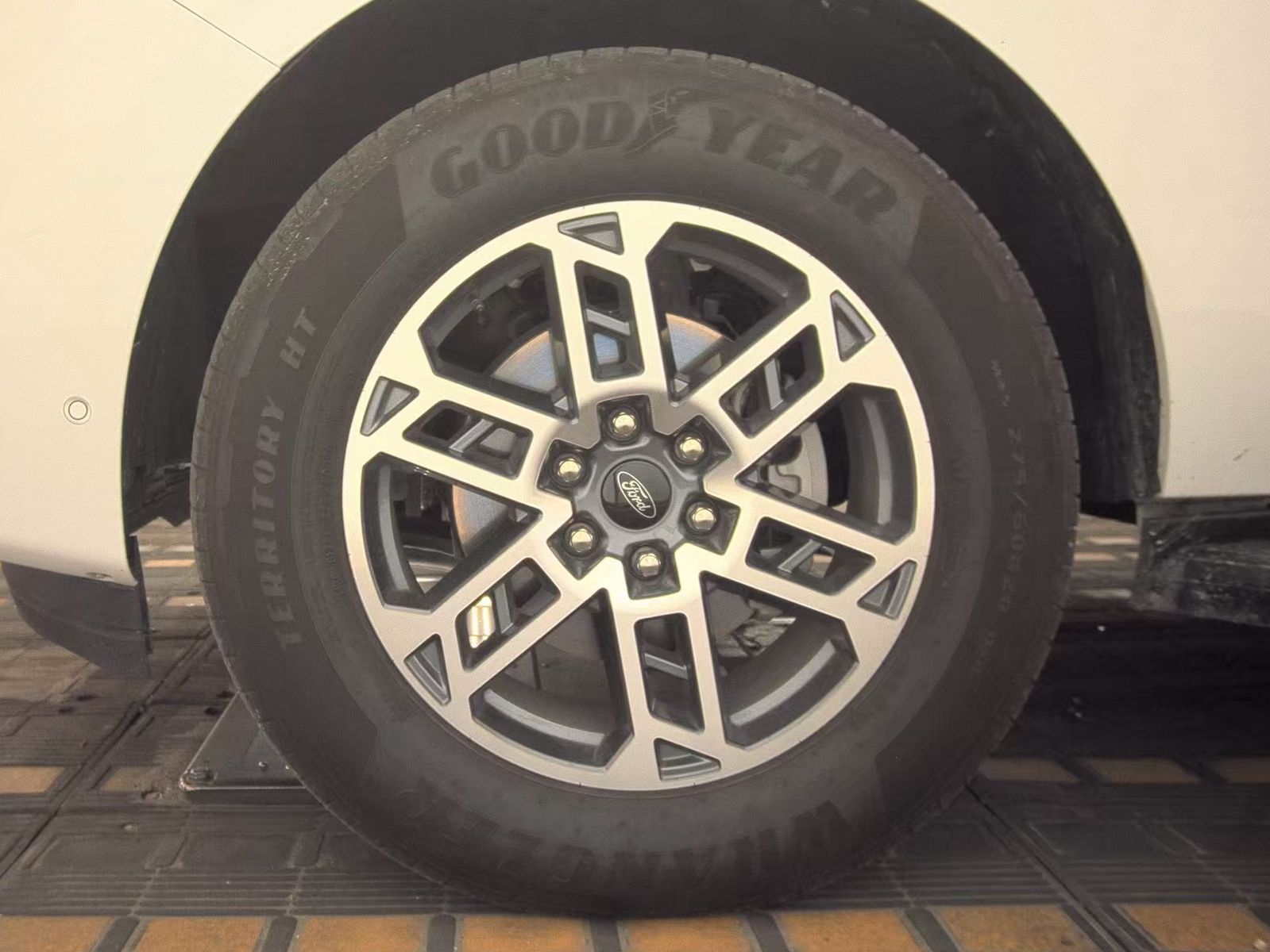FORD EXPEDITION - 10