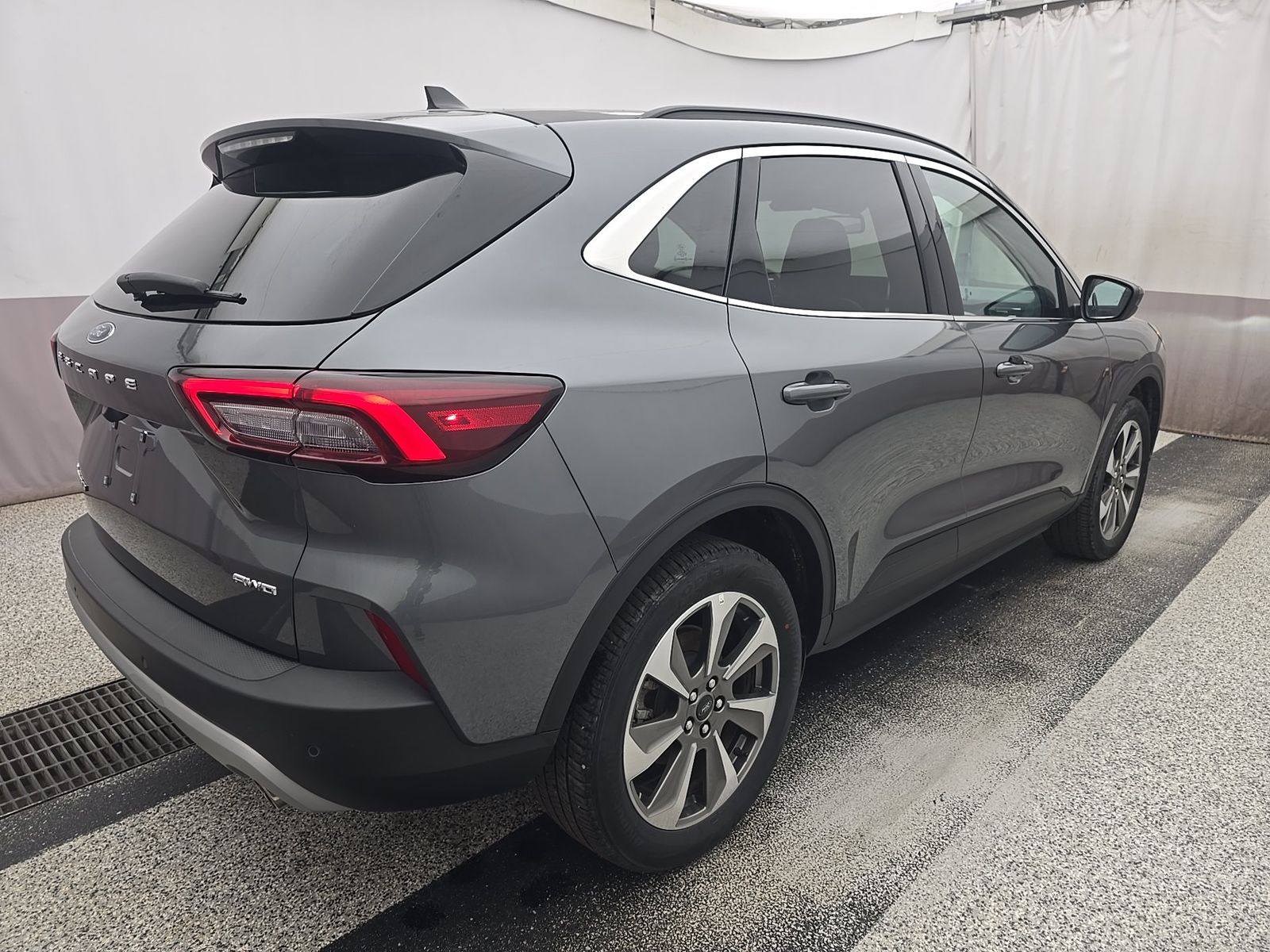 FORD ESCAPE - 5