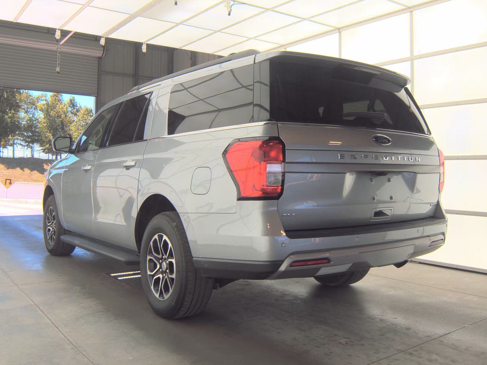 FORD EXPEDITION MAX - 9