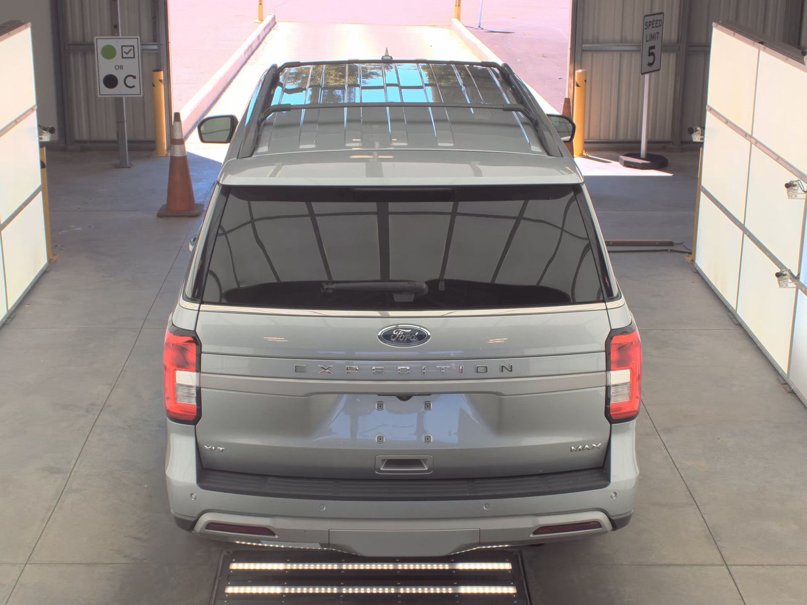 FORD EXPEDITION MAX - 7