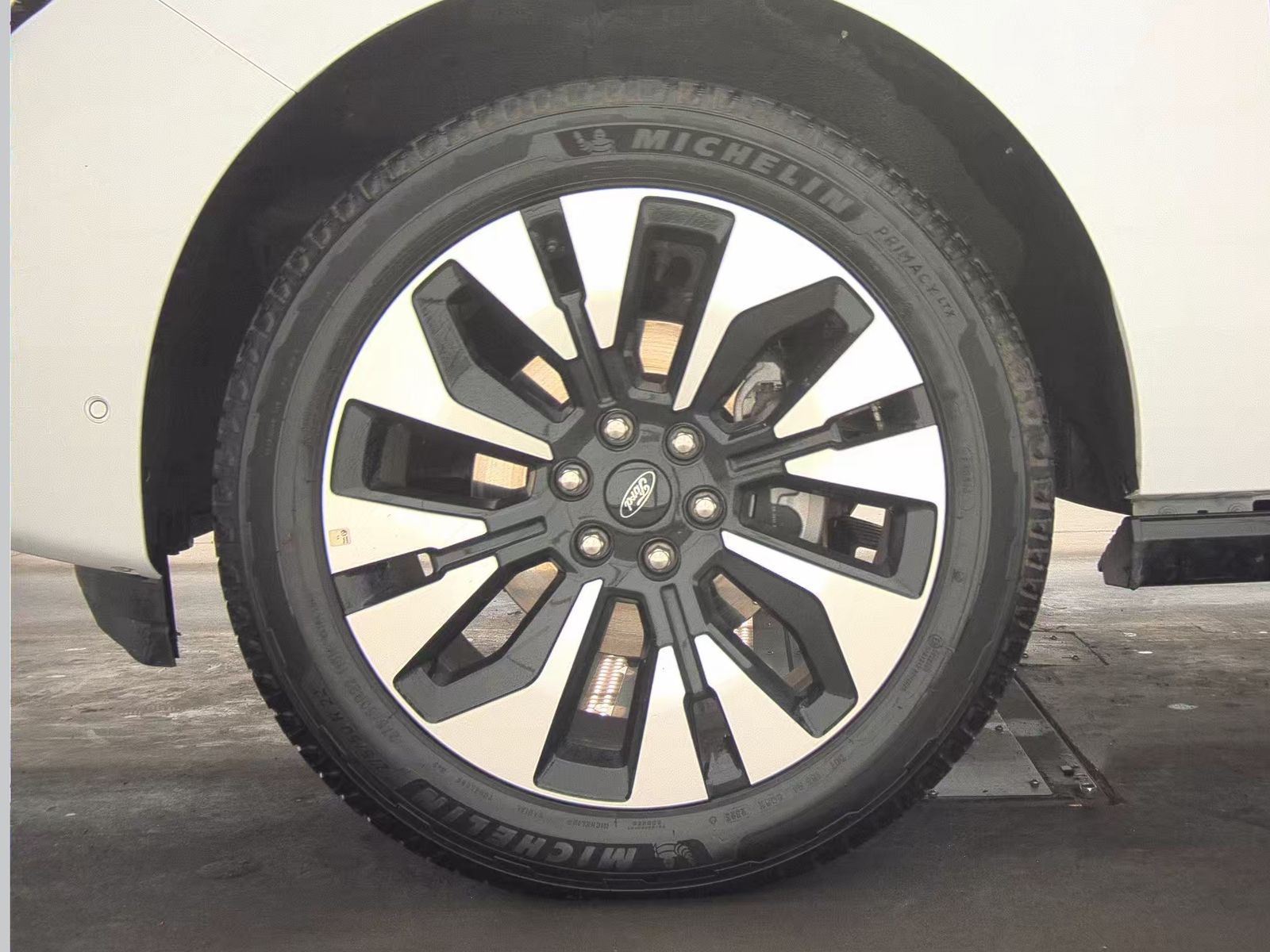 FORD EXPEDITION MAX - 10