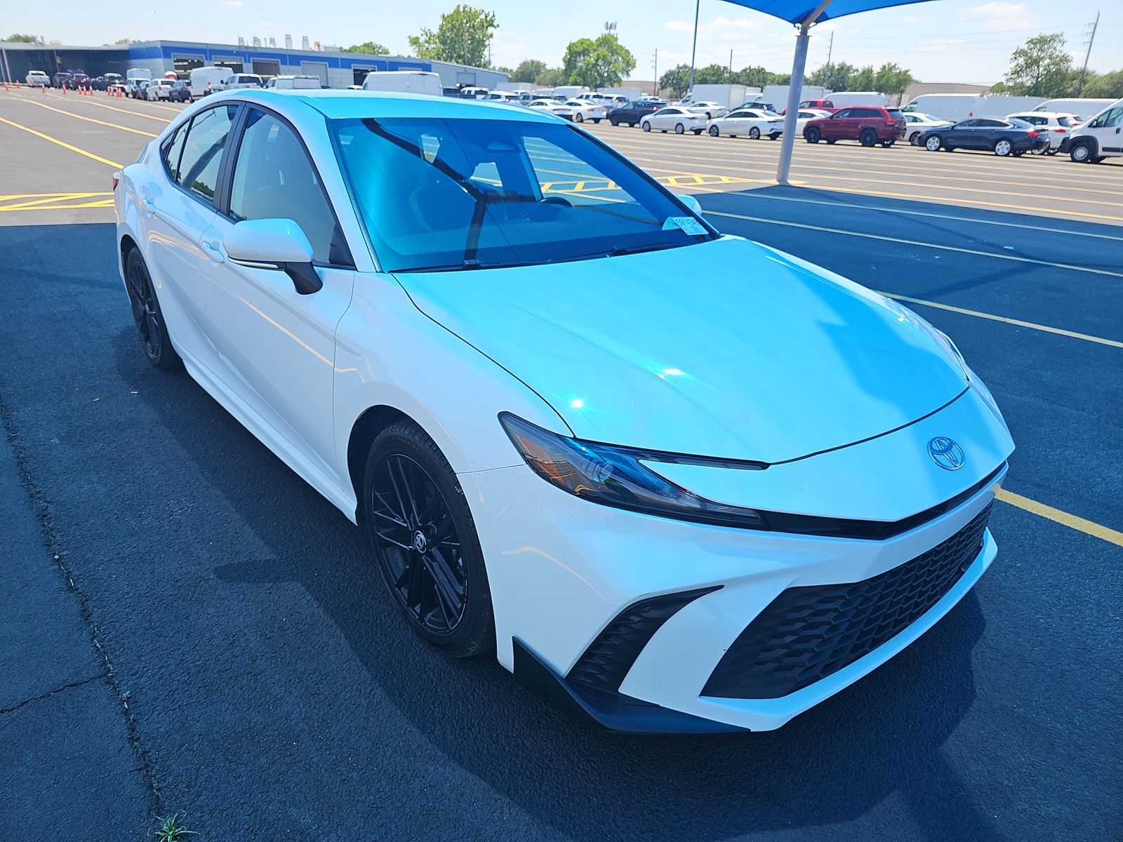 TOYOTA CAMRY - 4