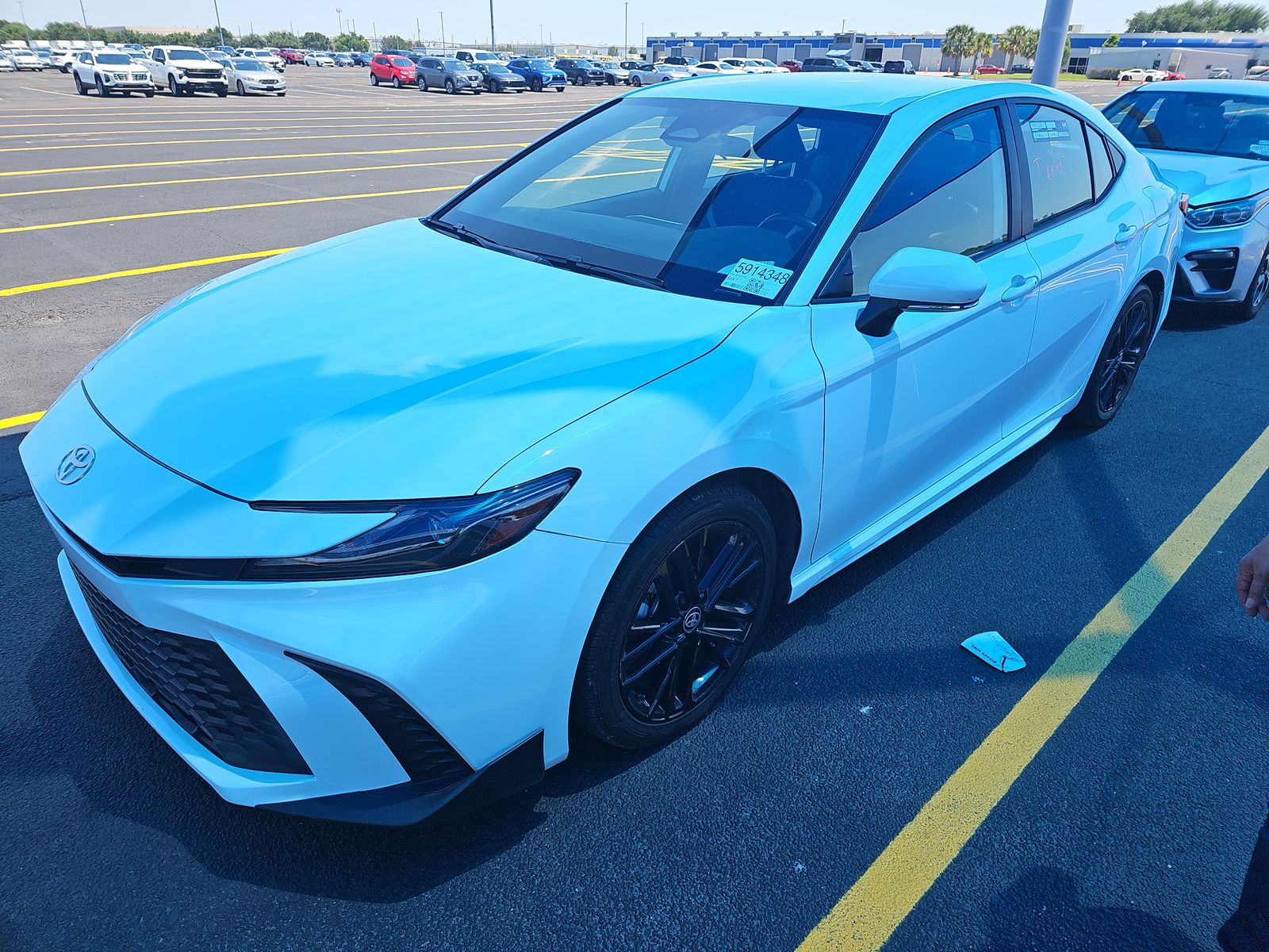 TOYOTA CAMRY - 1