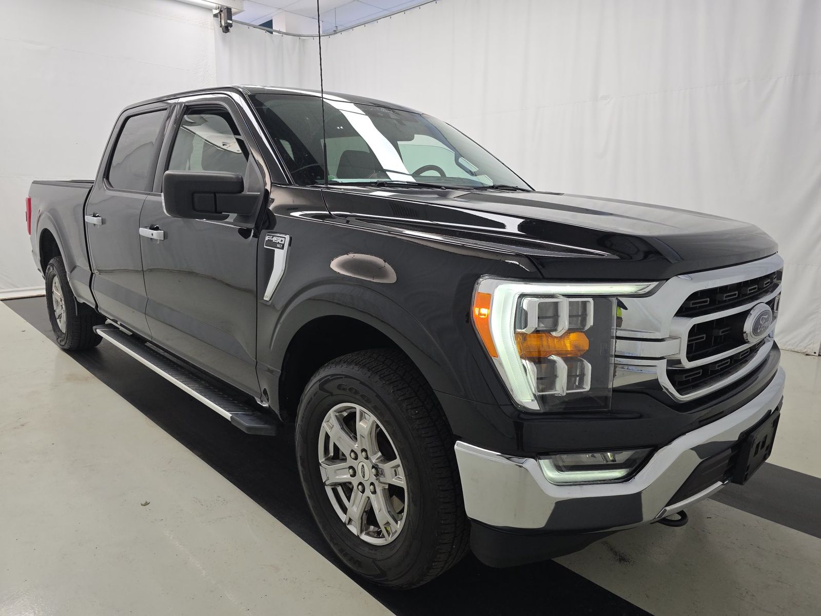 FORD F-150 - 4