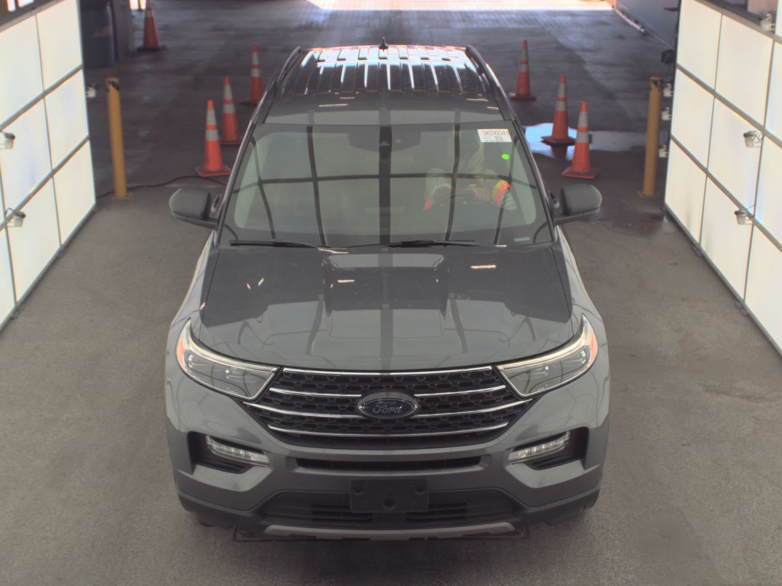 2022 Ford Explorer XLT RWD