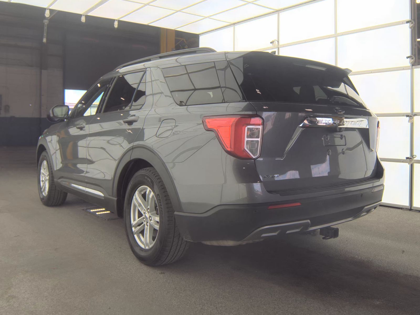 2022 Ford Explorer XLT RWD