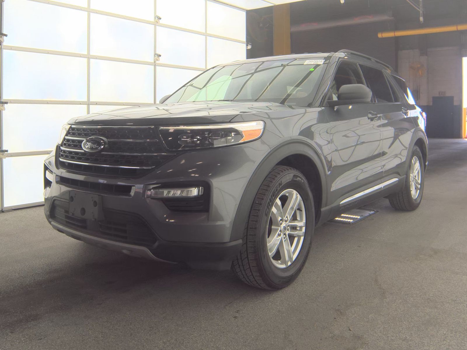 2022 Ford Explorer XLT RWD