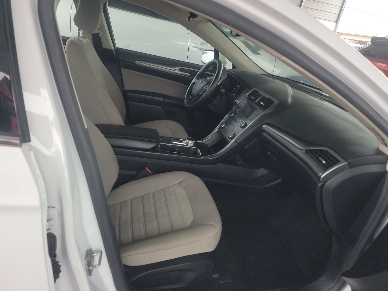 FORD FUSION - 9