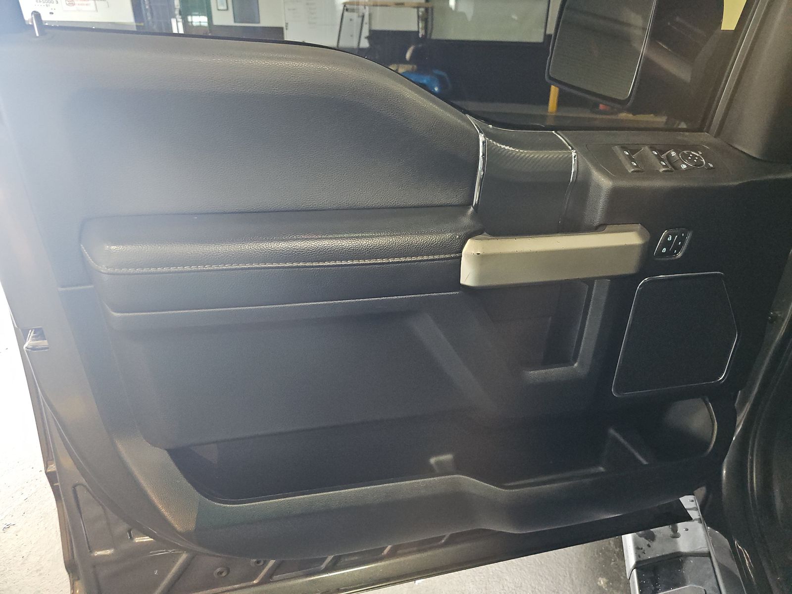 FORD F-150 - 10