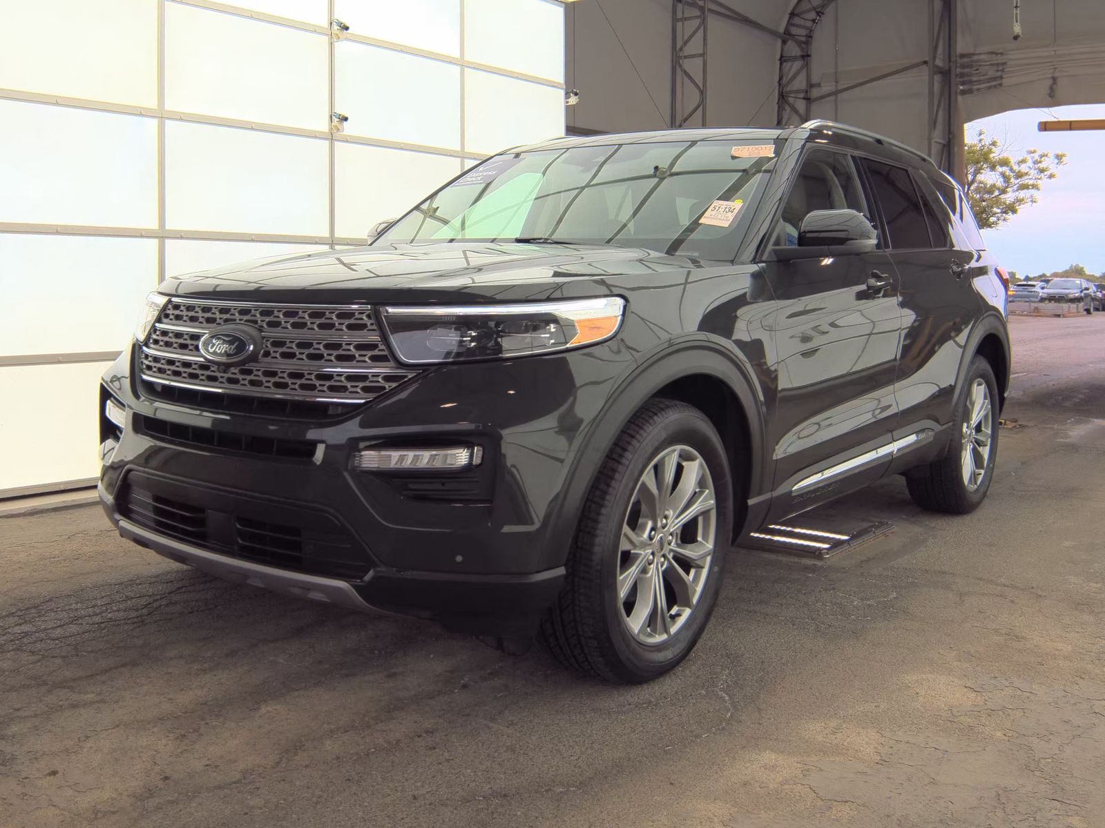 FORD EXPLORER - 1