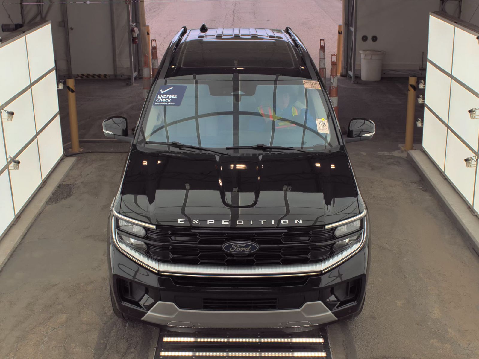 FORD EXPEDITION - 3
