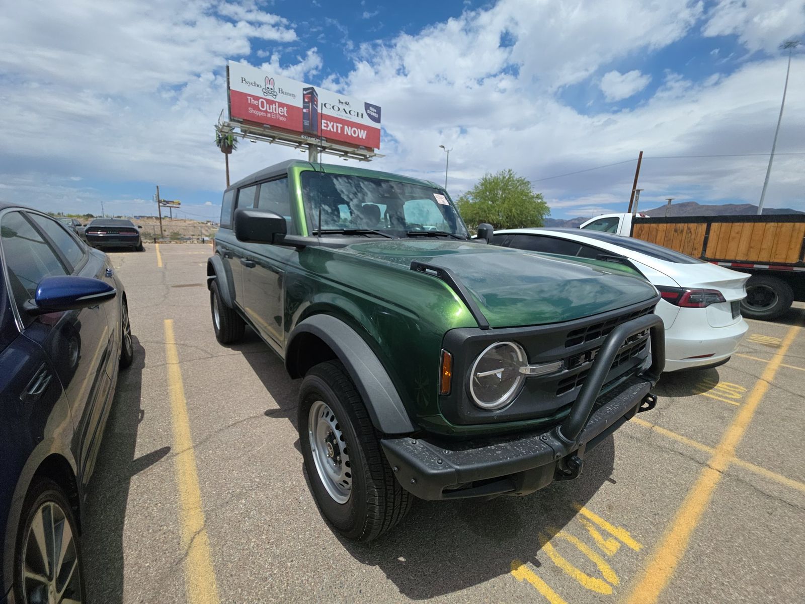 FORD BRONCO - 4
