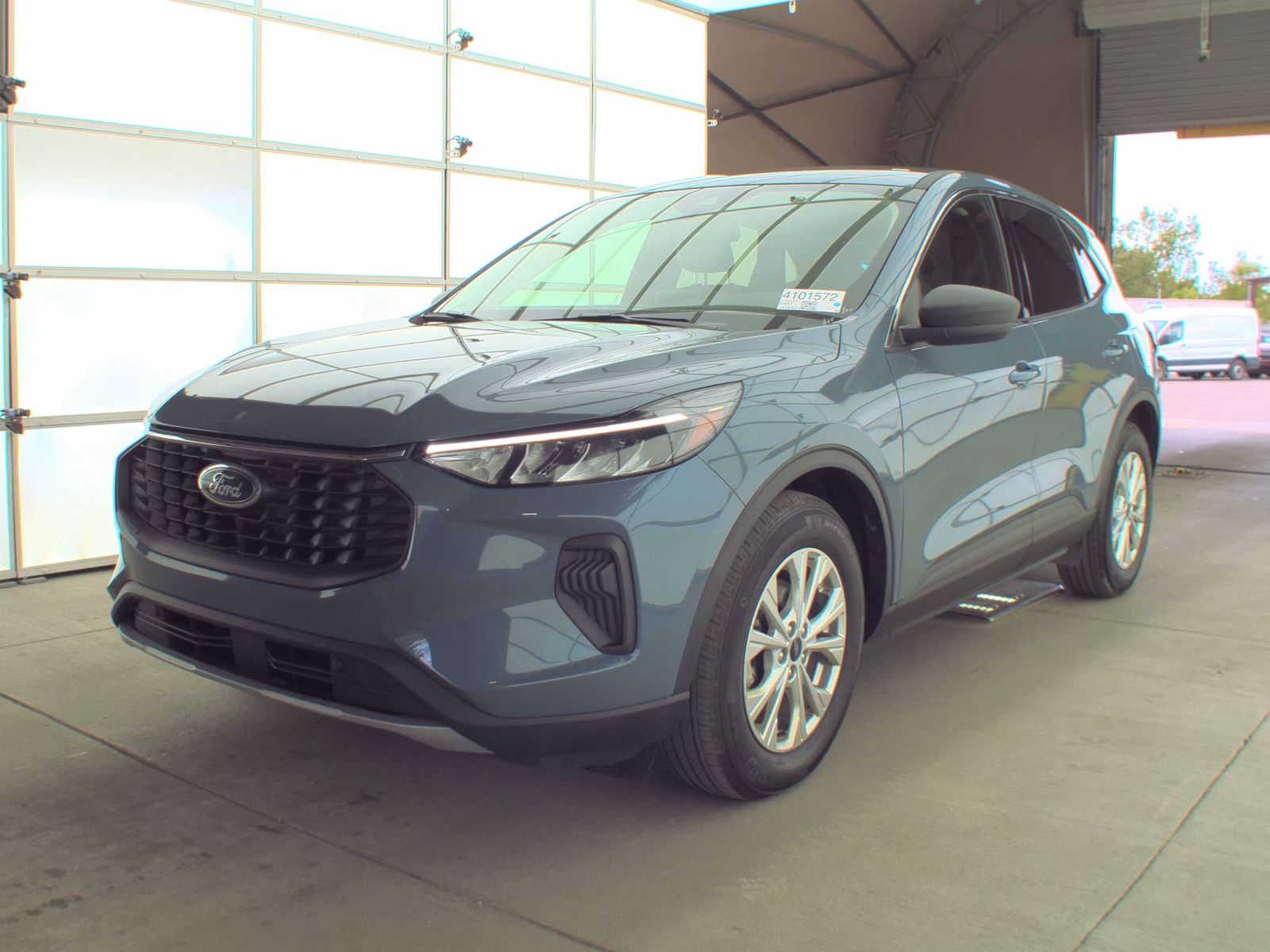 FORD ESCAPE - 1