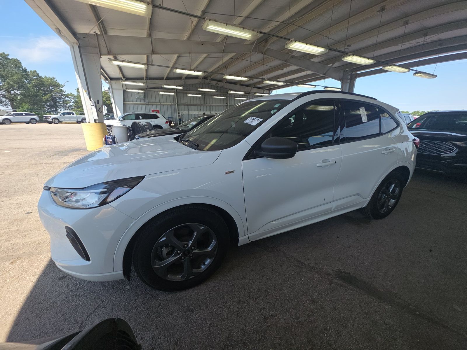 FORD ESCAPE - 1