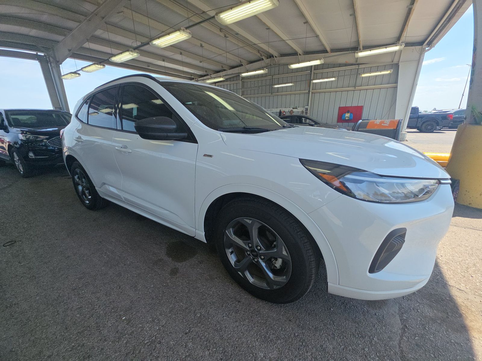 FORD ESCAPE - 4