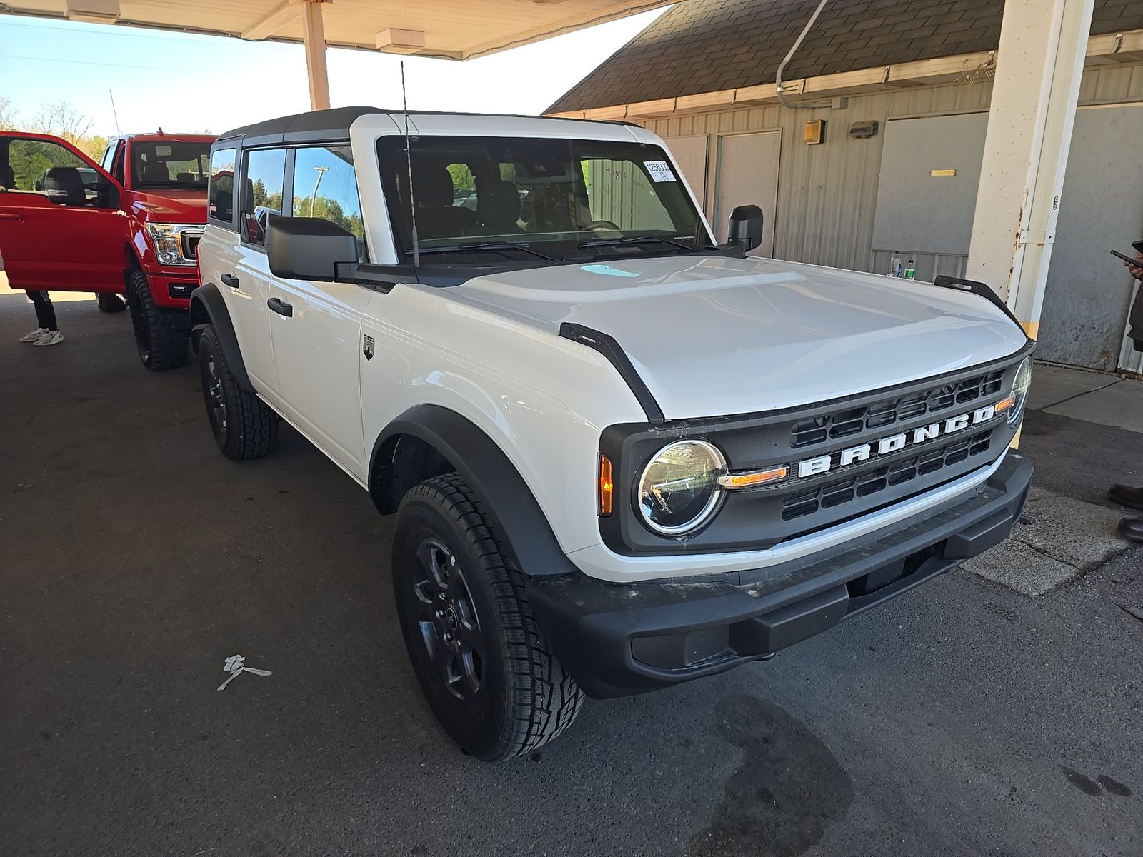 FORD BRONCO - 4
