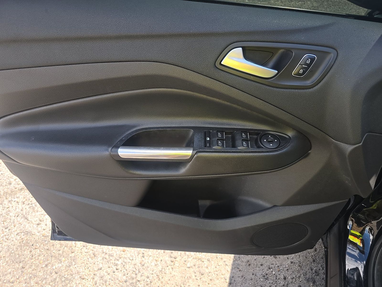 FORD ESCAPE - 10