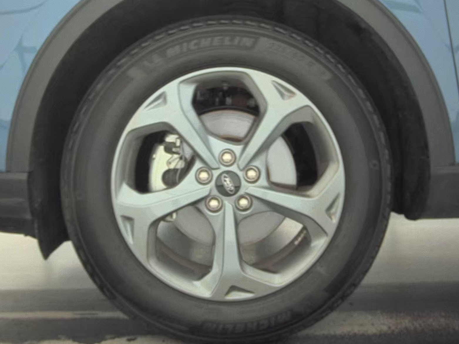 FORD ESCAPE - 10