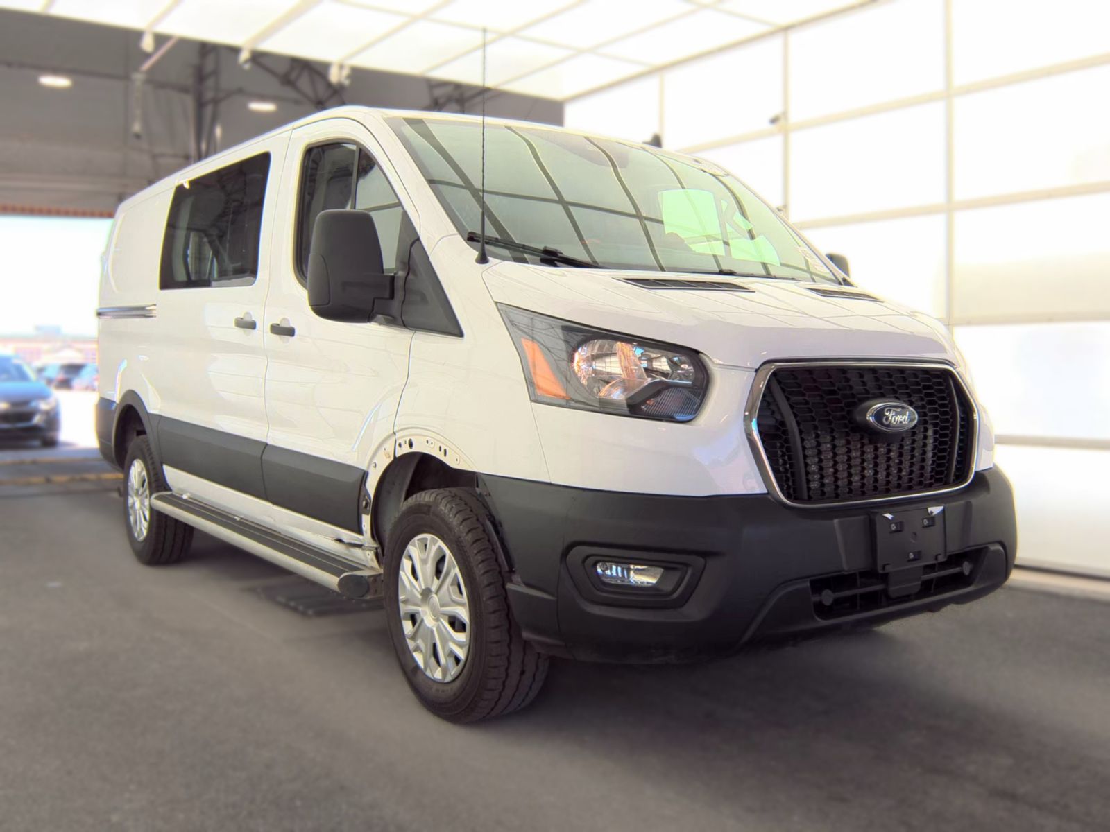 FORD TRANSIT 250 - 5