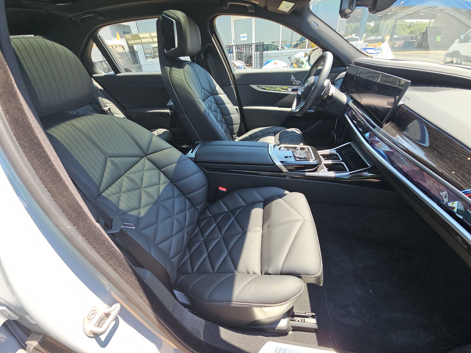 2026 BMW 7 Series 740i xDrive AWD