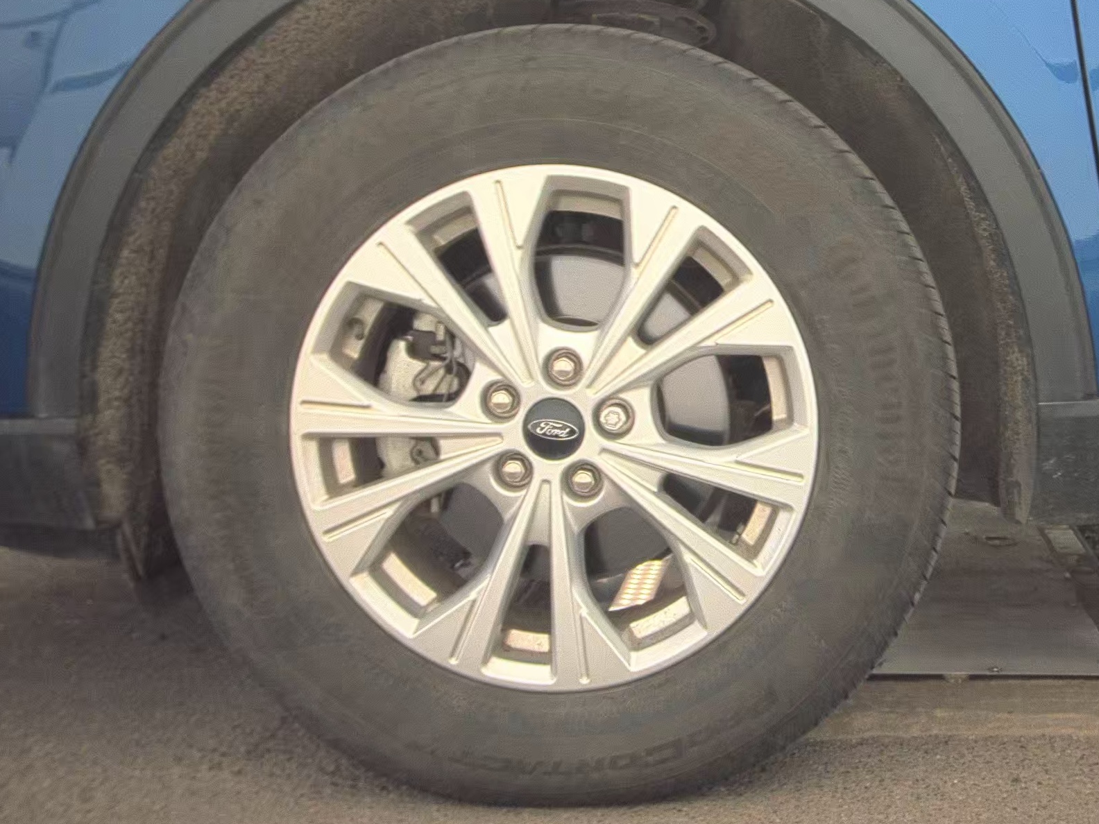 FORD ESCAPE - 10
