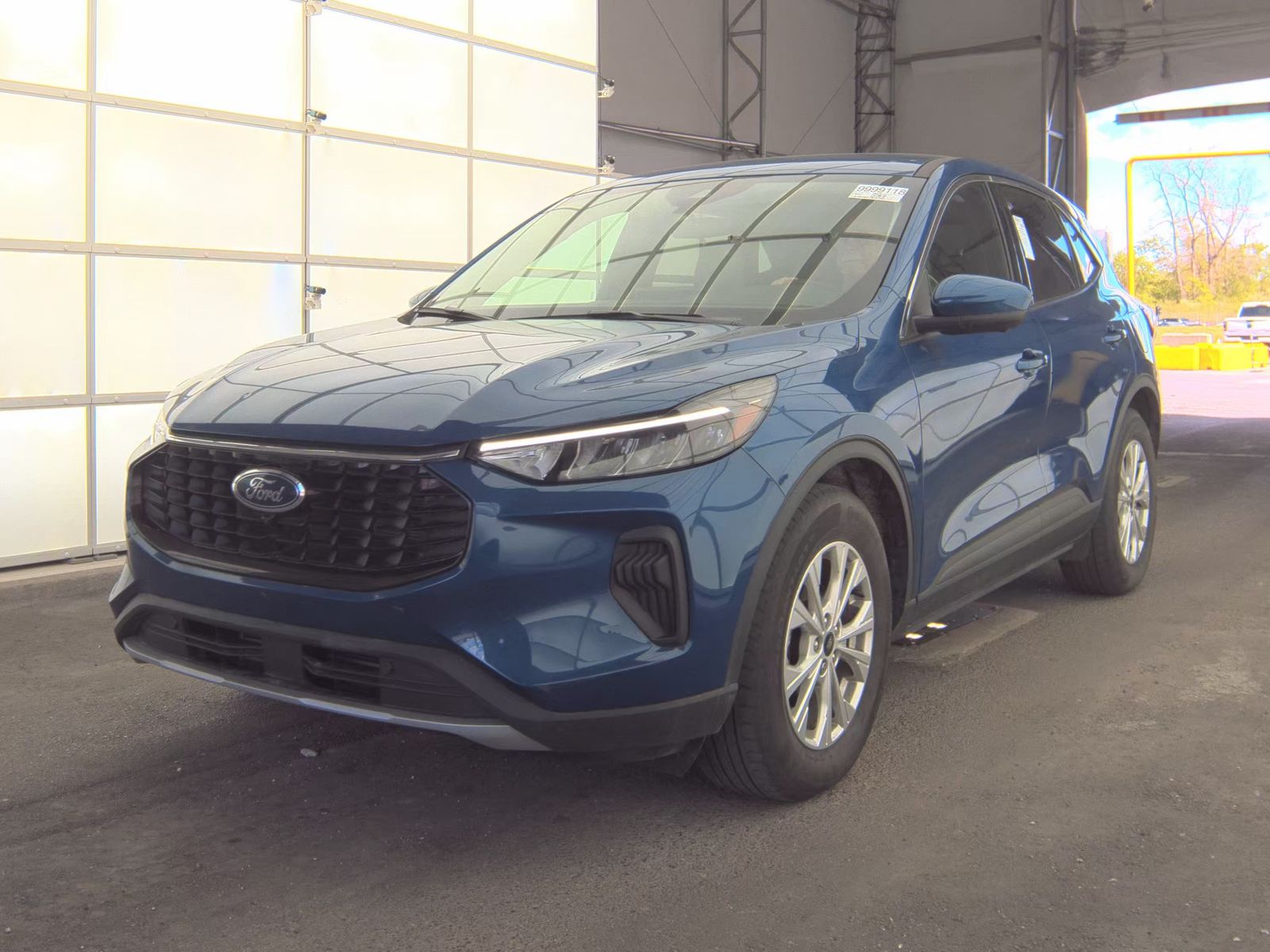 FORD ESCAPE - 1