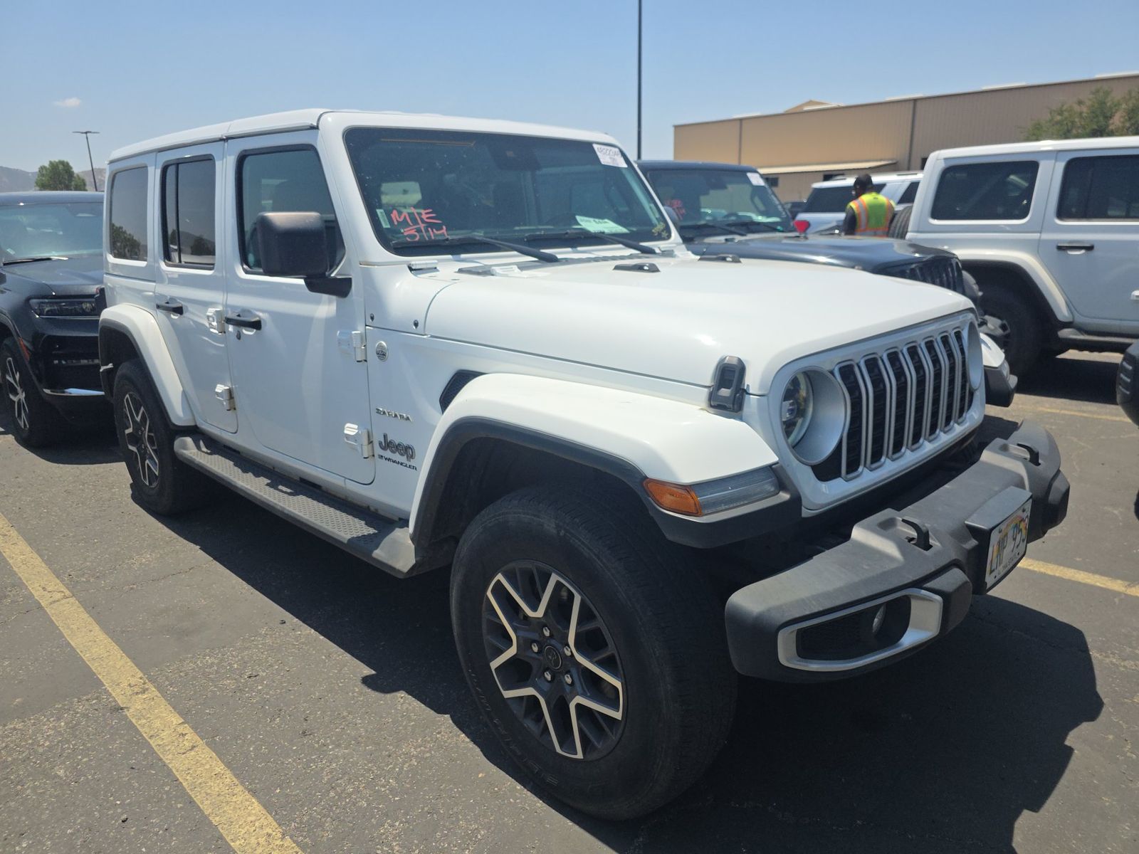2024 Jeep Wrangler Sahara AWD
