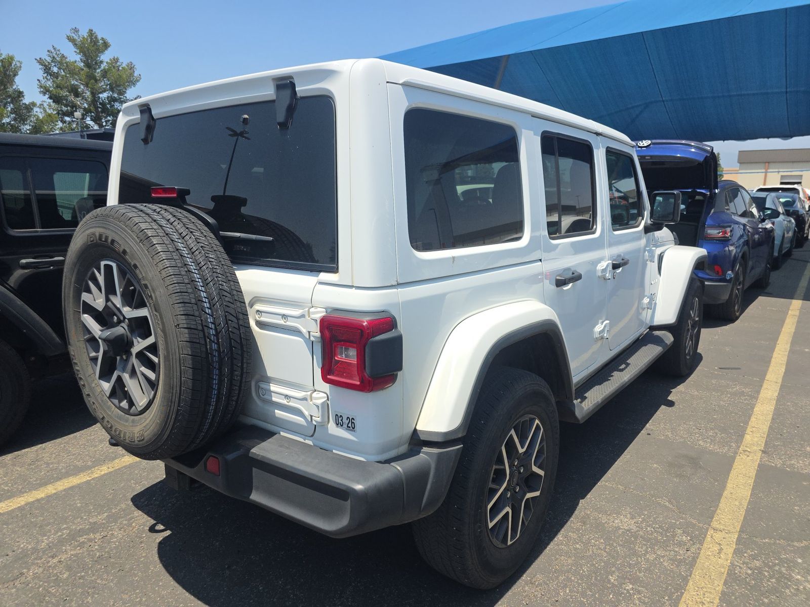 2024 Jeep Wrangler Sahara AWD