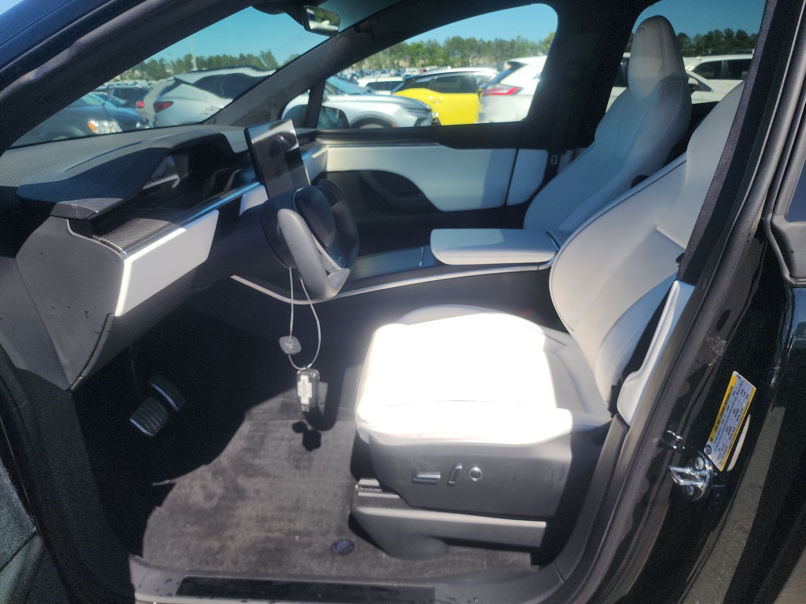 TESLA MODEL X - 1