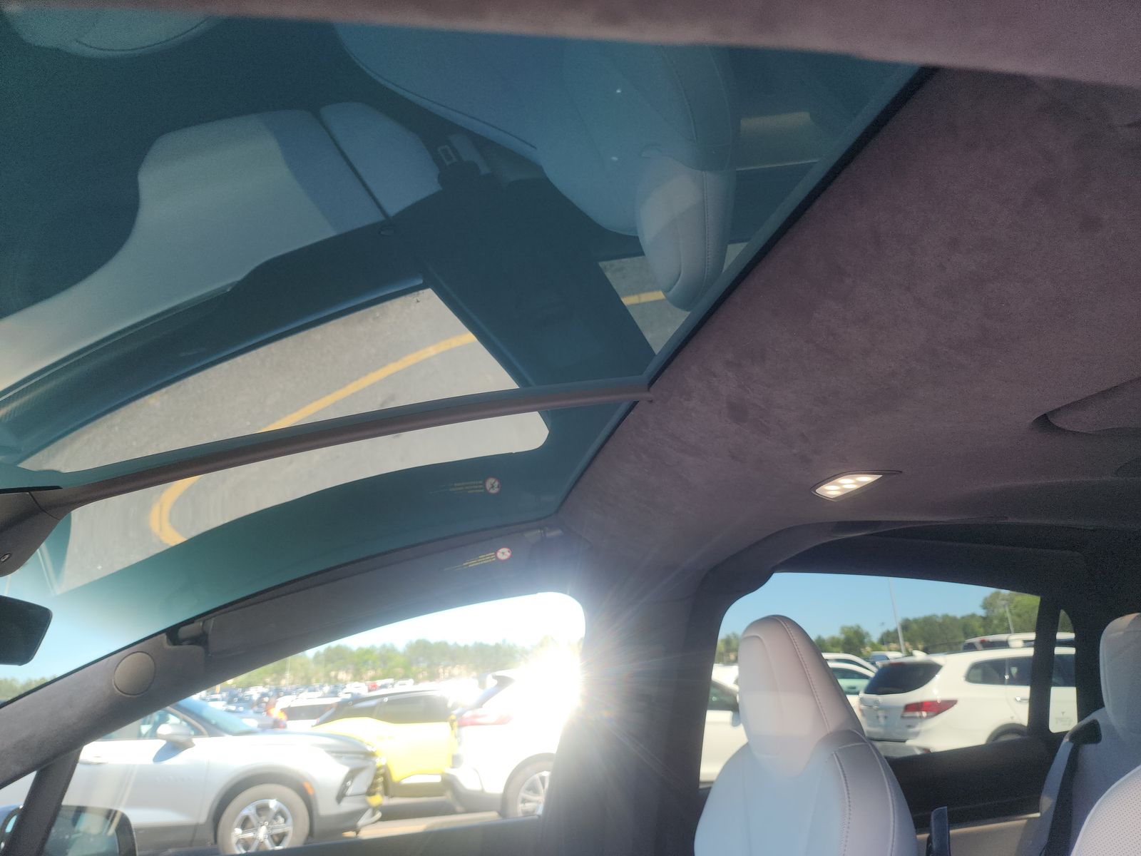 TESLA MODEL X - 9