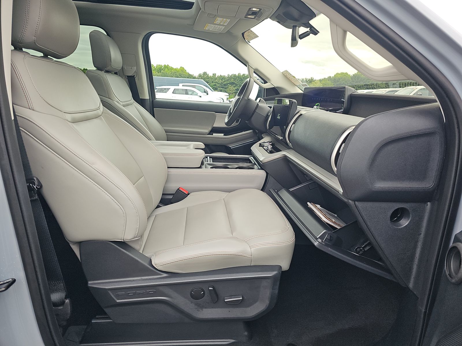 FORD EXPEDITION MAX - 3