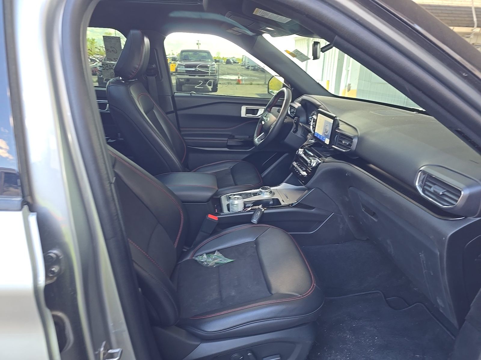 FORD EXPLORER - 9