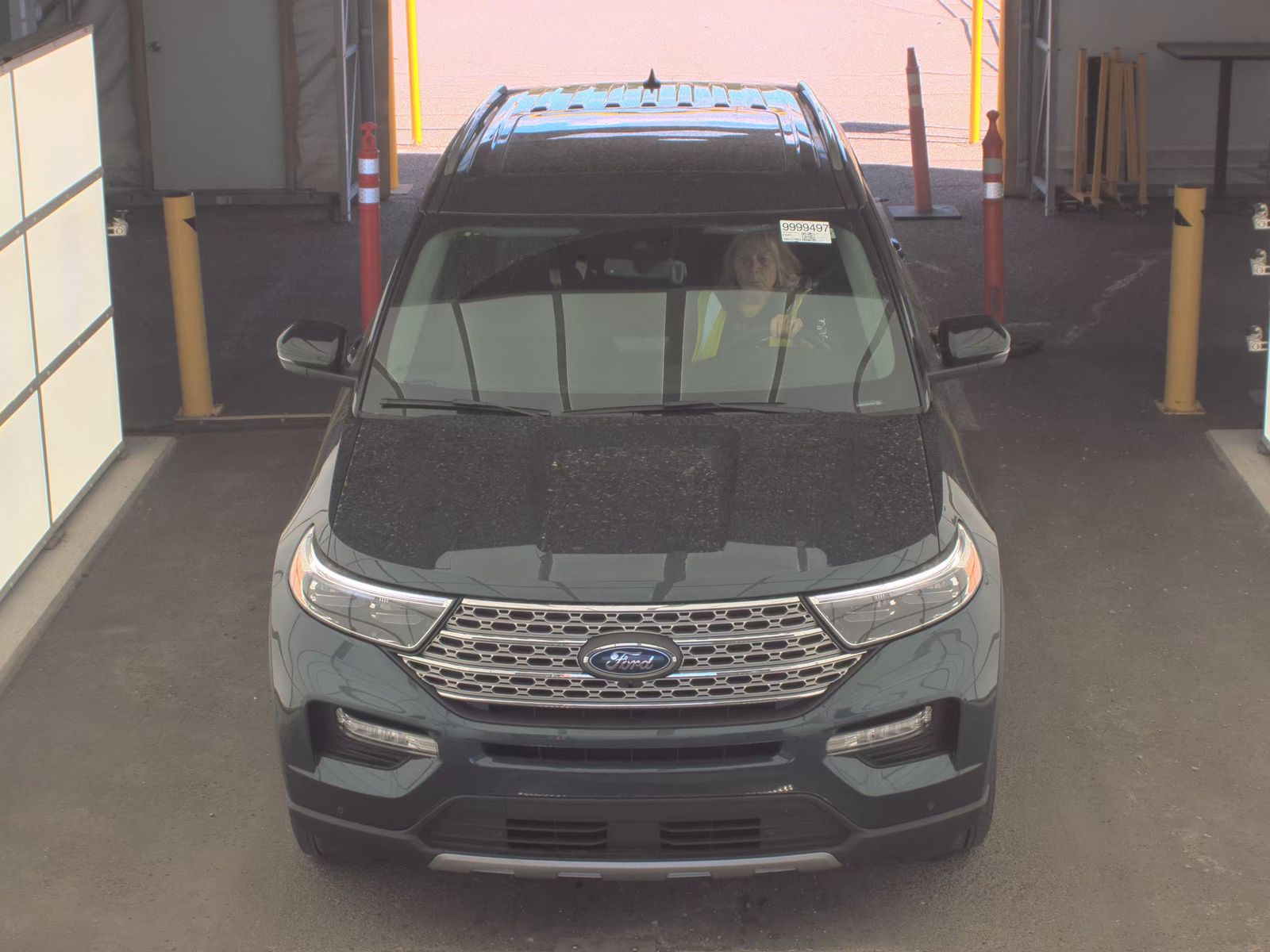 FORD EXPLORER - 3