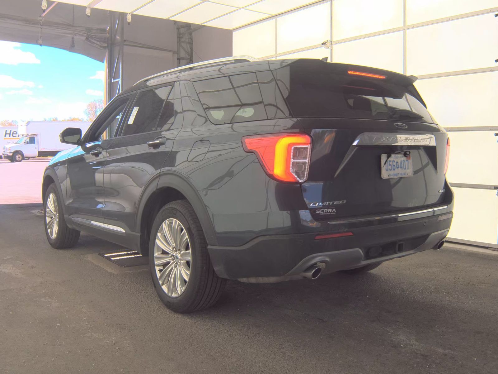 FORD EXPLORER - 9