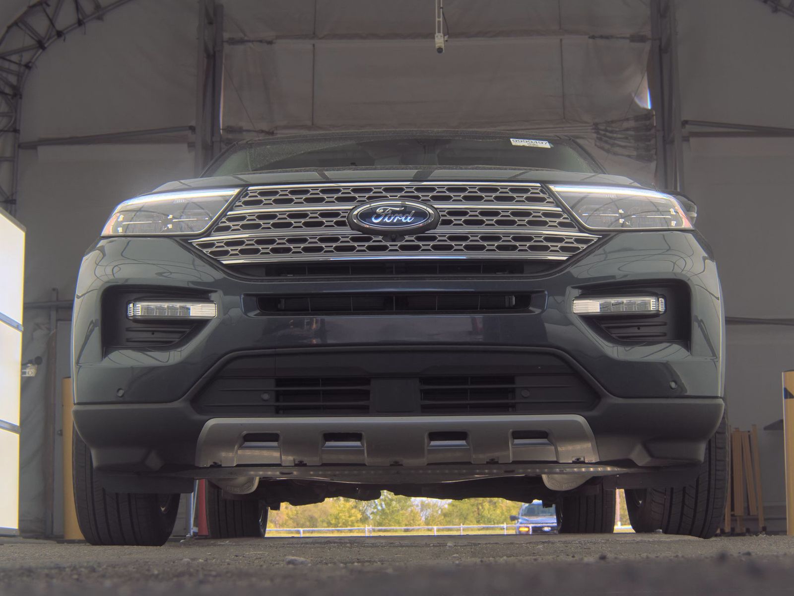 FORD EXPLORER - 4