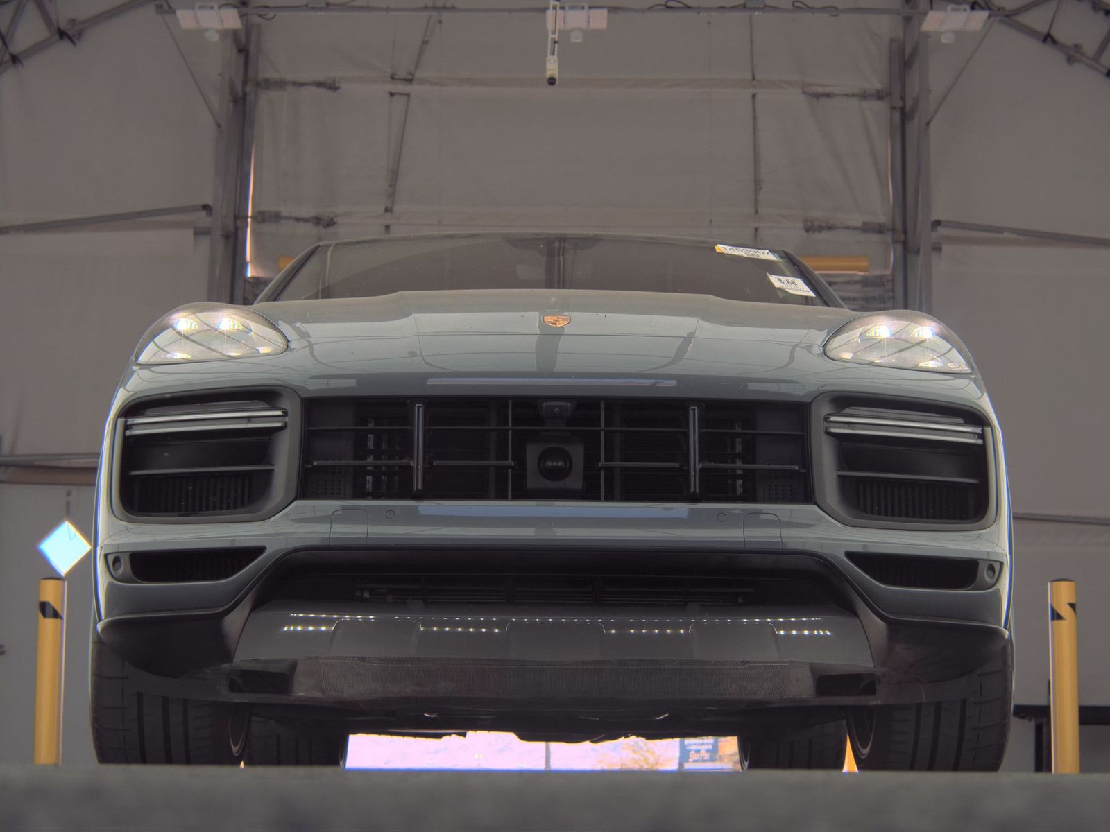 PORSCHE CAYENNE - 4