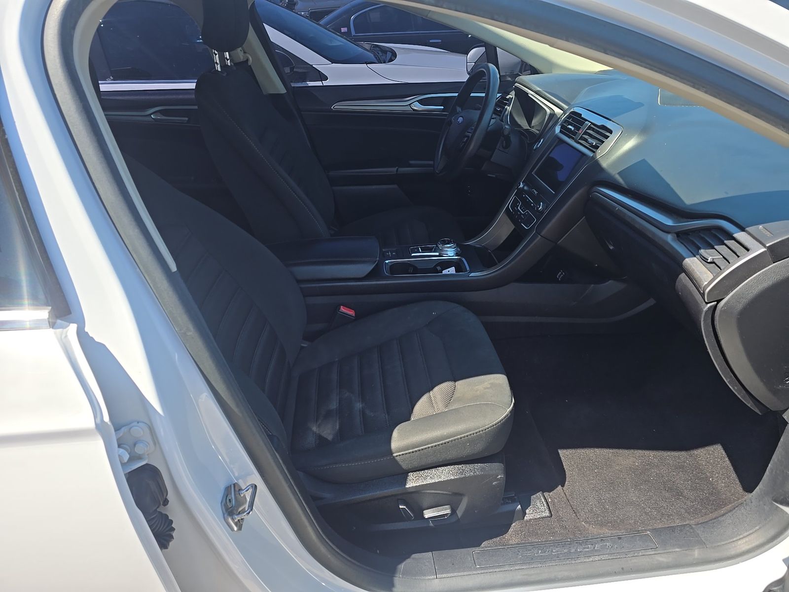 FORD FUSION - 9