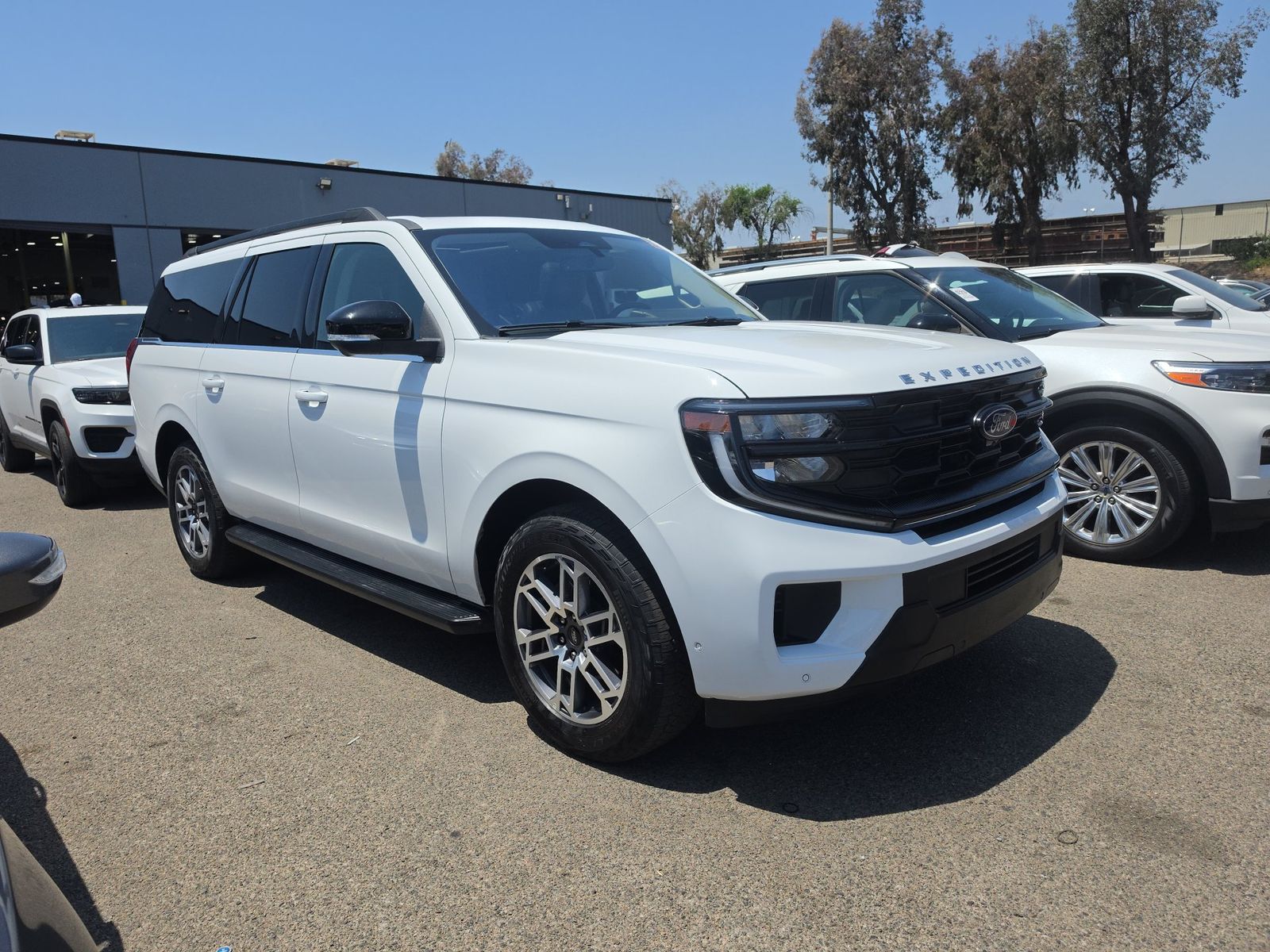FORD EXPEDITION MAX - 4