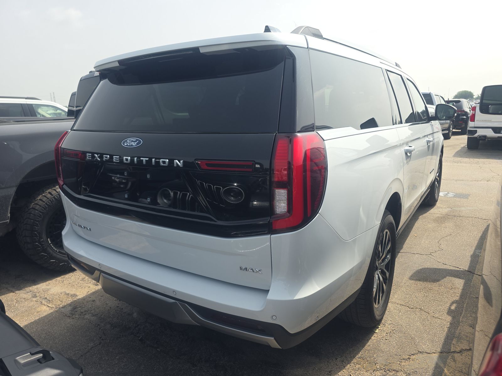 FORD EXPEDITION MAX - 5