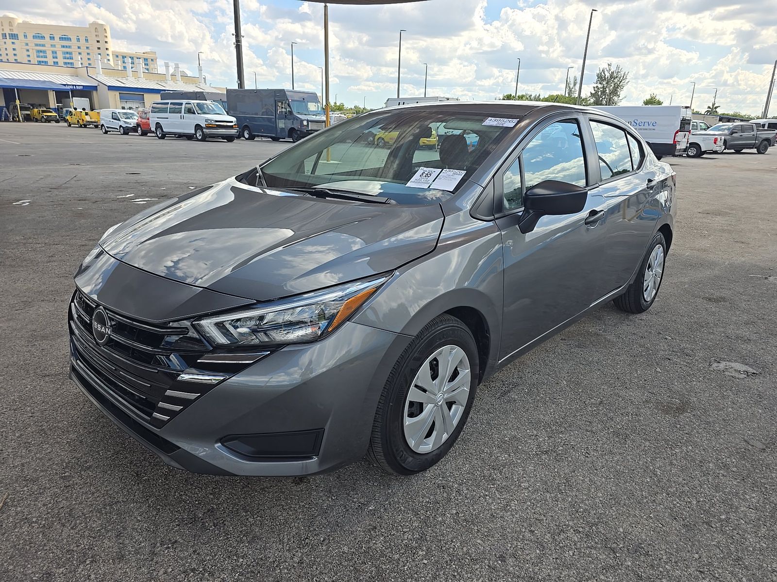NISSAN VERSA - 1
