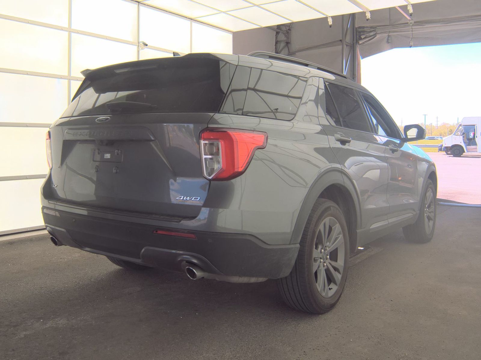 FORD EXPLORER - 6