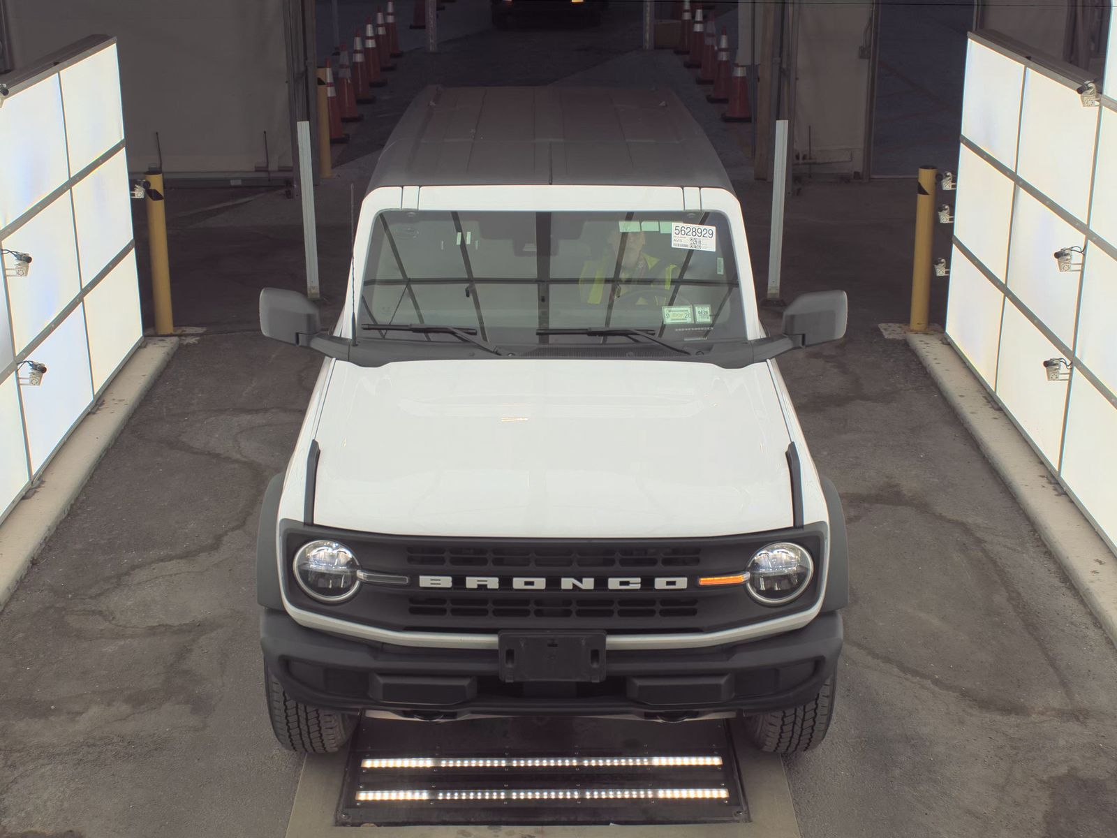 FORD BRONCO - 3