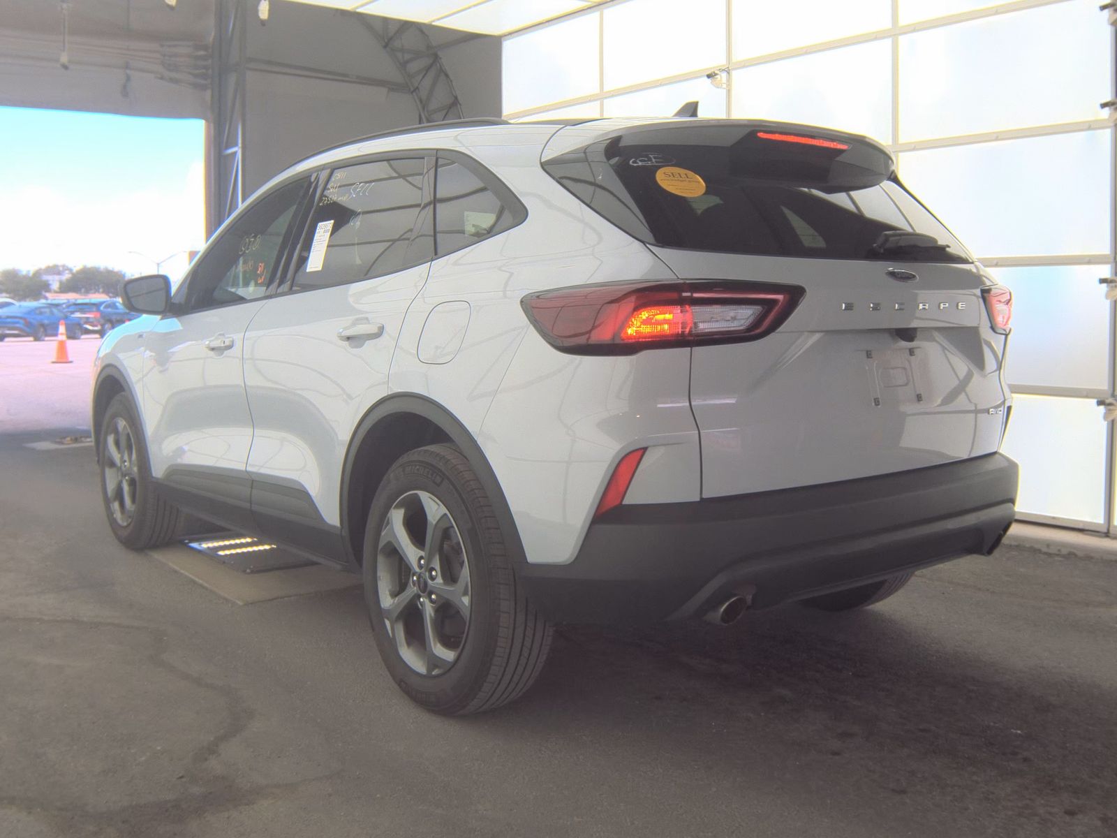 FORD ESCAPE - 7