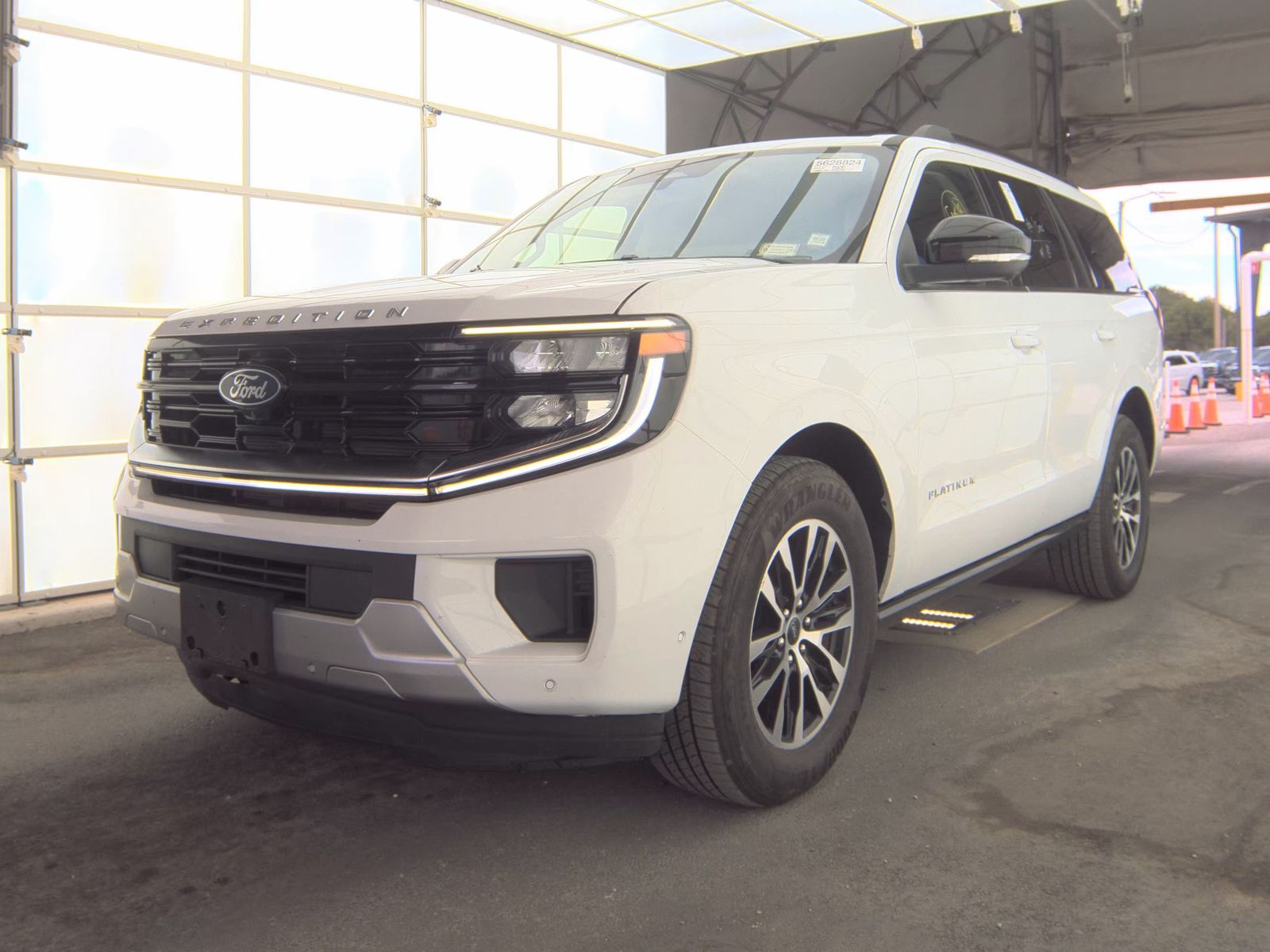 FORD EXPEDITION - 1