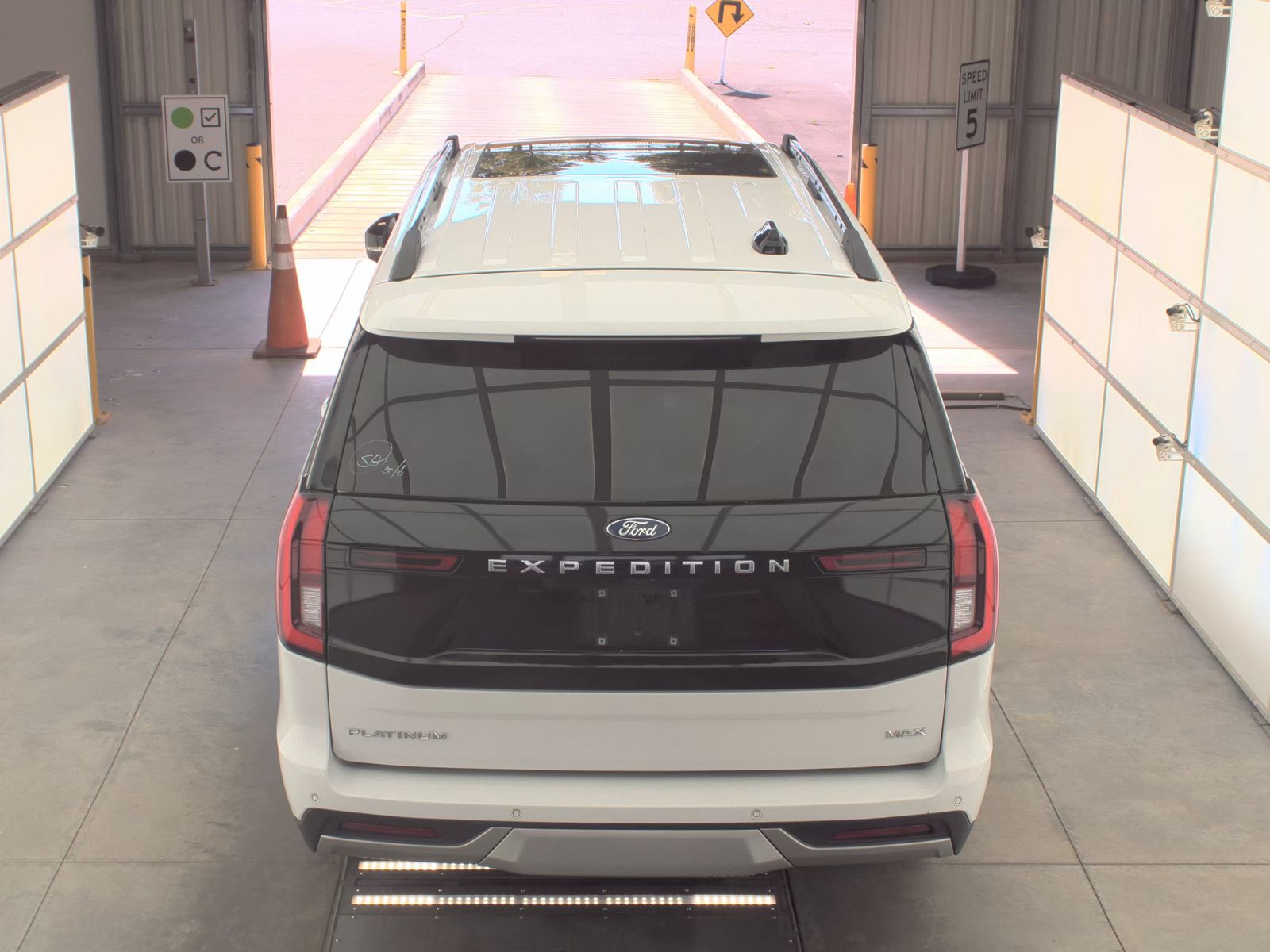 FORD EXPEDITION MAX - 6